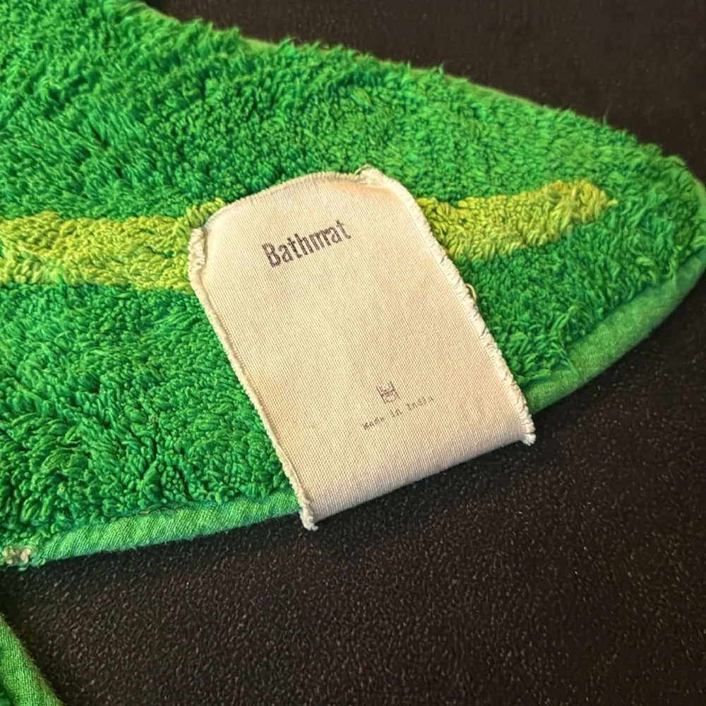 💚Green Leaf Bathroom Rug/Mat•NWT💚